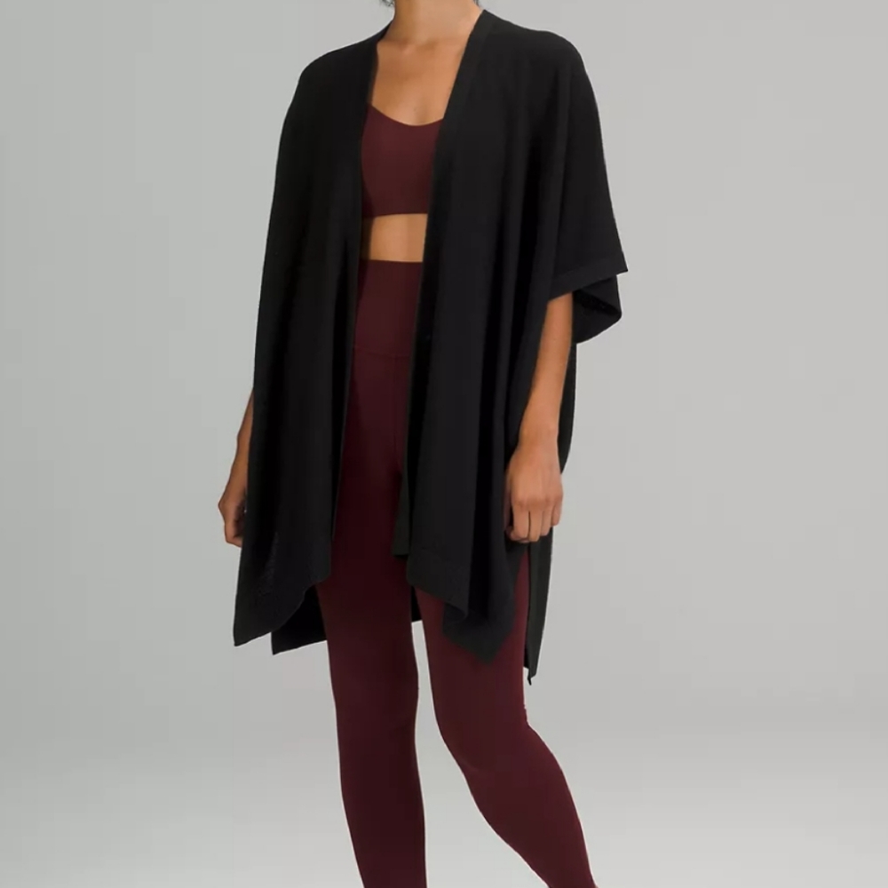 Noul Black Kimono Cardigan Poncho